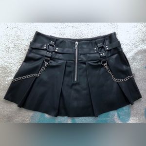 Black leather skirt ALT